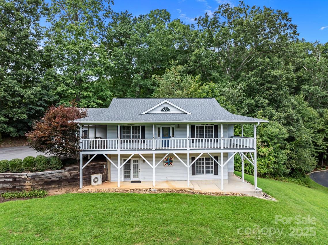 214 Noland Downs Rd., Waynesville, NC 28785