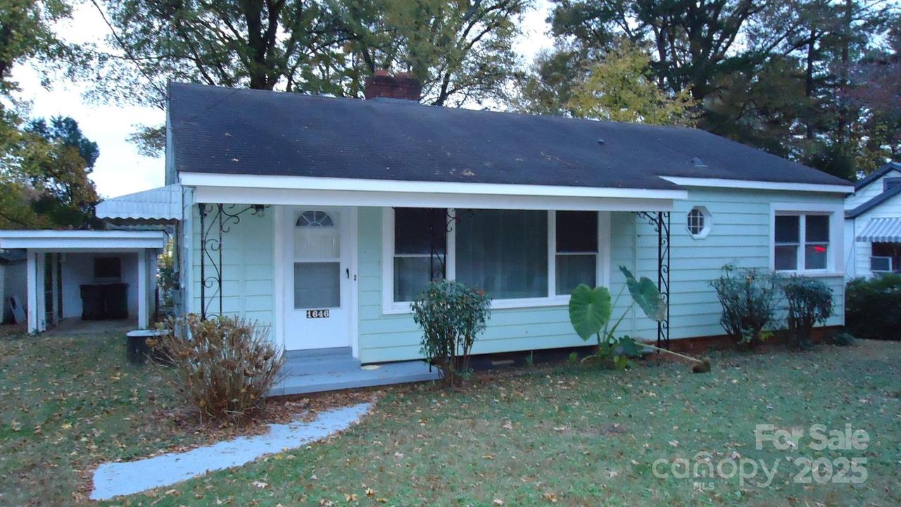 1646 Arnold Dr., Charlotte, NC 28205