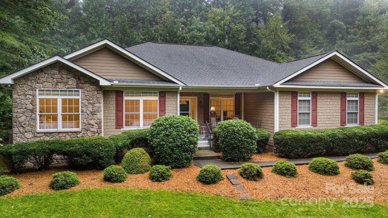 133 Timber Creek Rd., Hendersonville, NC 28739