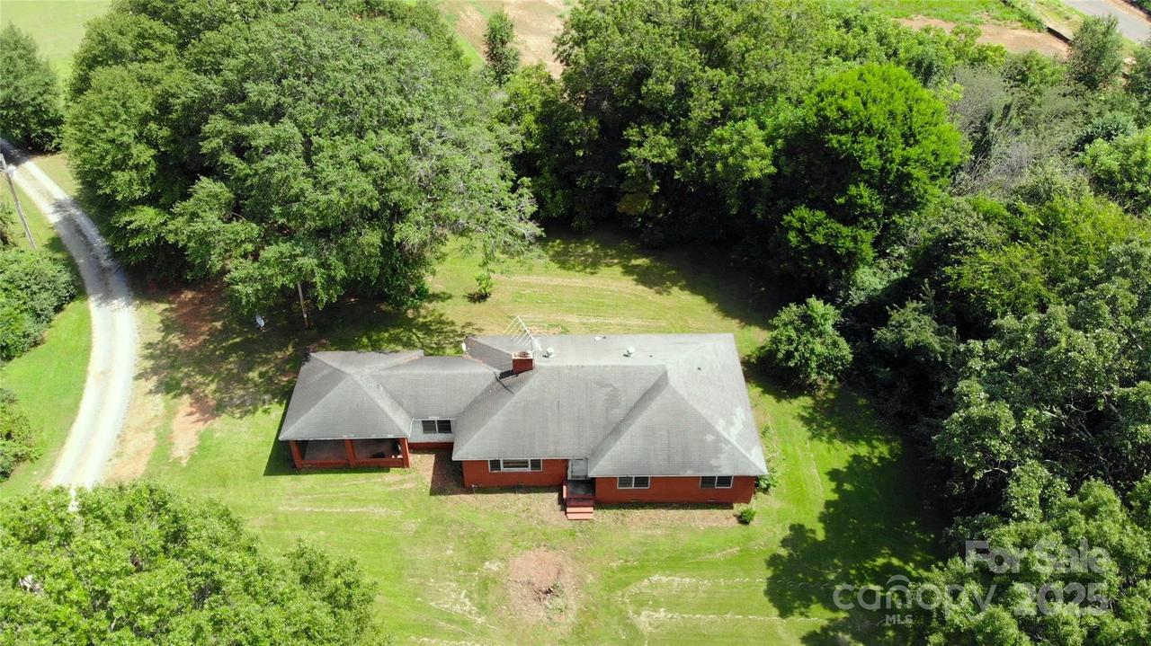 14532 Beatties Ford Rd., Huntersville, NC 28078