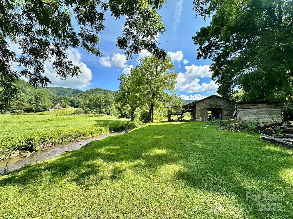 651 Lower Stecoah Rd., Robbinsville, NC 28771