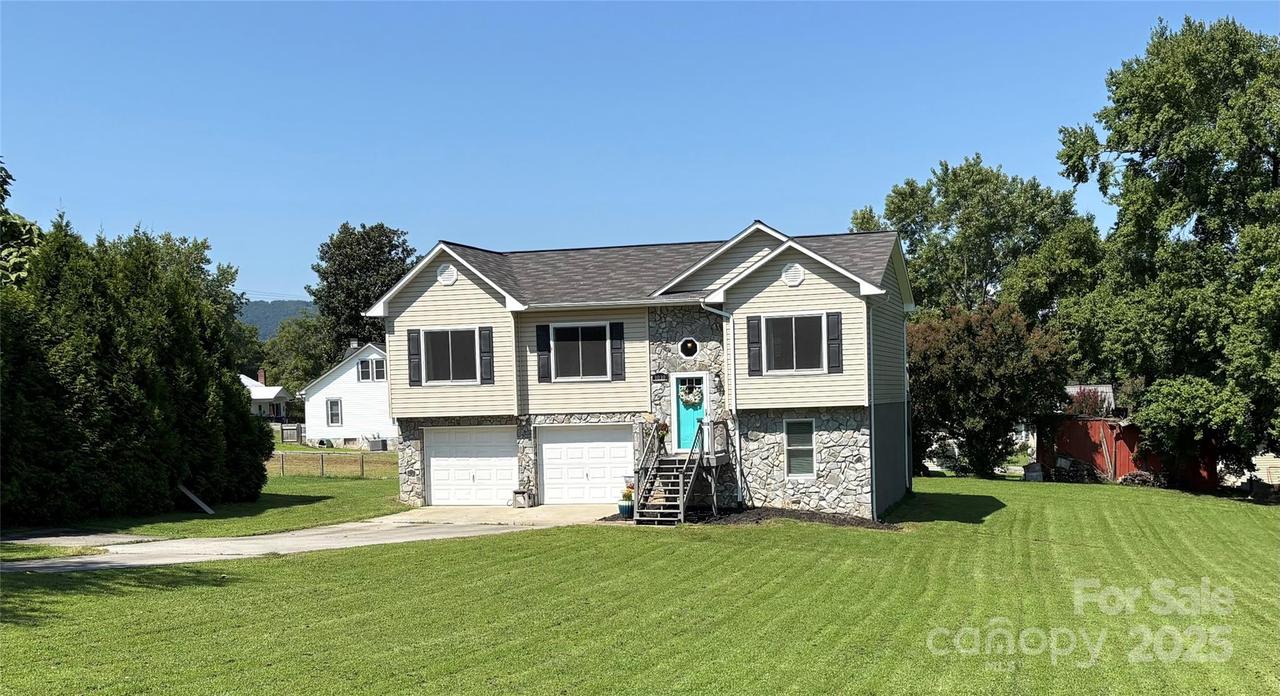 1010 Praley St., Valdese, NC 28690