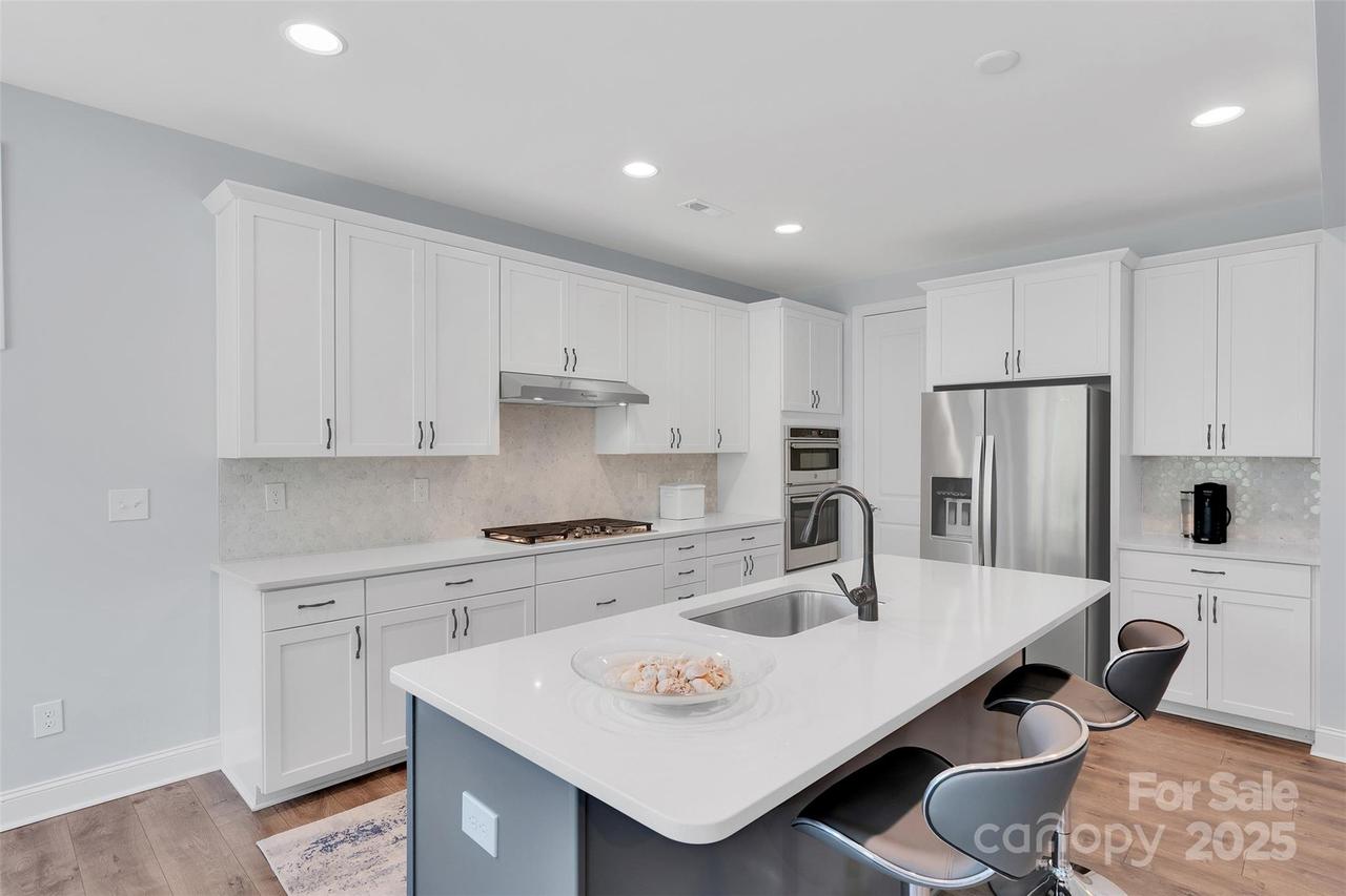 8095 Woodline Ln., Denver, NC 28037