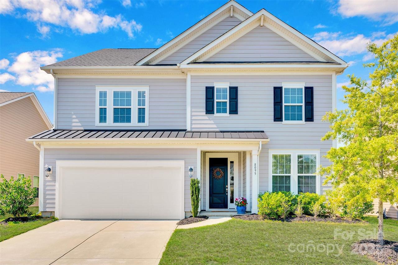 8095 Woodline Ln., Denver, NC 28037
