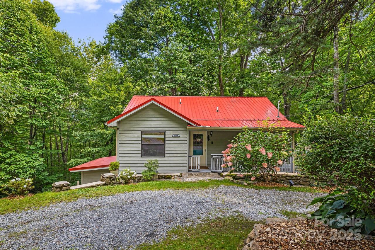 1358 Dogwood Dr., Maggie Valley, NC 28751