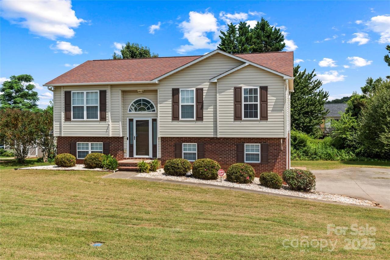 1144 Northwood Church Rd., Yadkinville, NC 27055