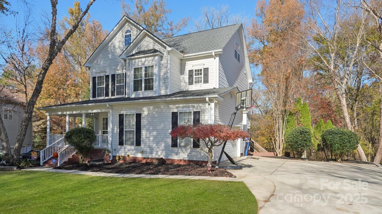 7610 Windsor Forest Pl., Harrisburg, NC 28075