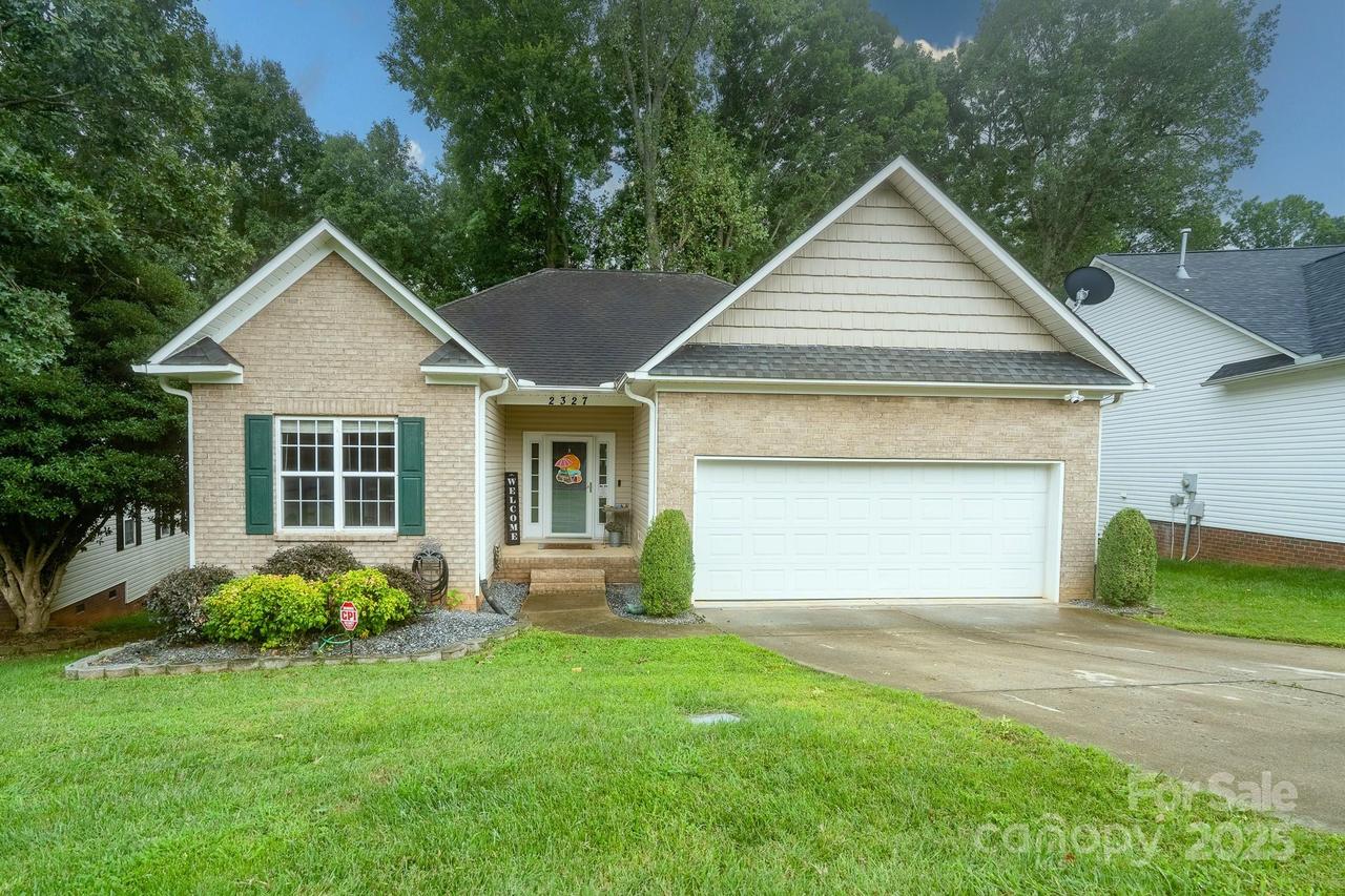2327 Wednesbury Ct., Kannapolis, NC 28083