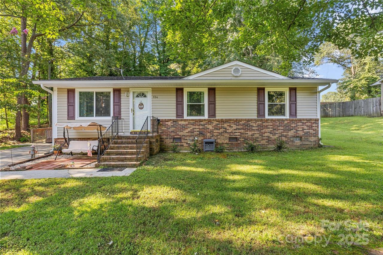 124 Willow St., Stanley, NC 28164