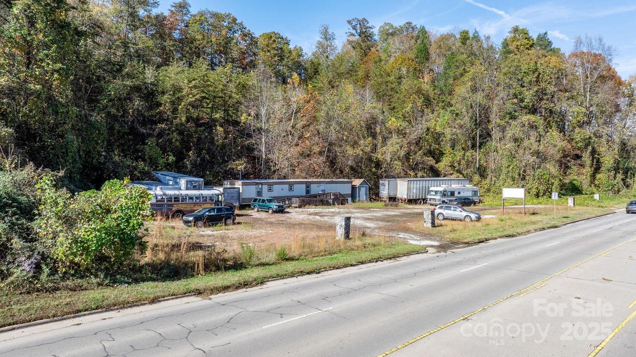 1965 N Main St., Marion, NC 28752