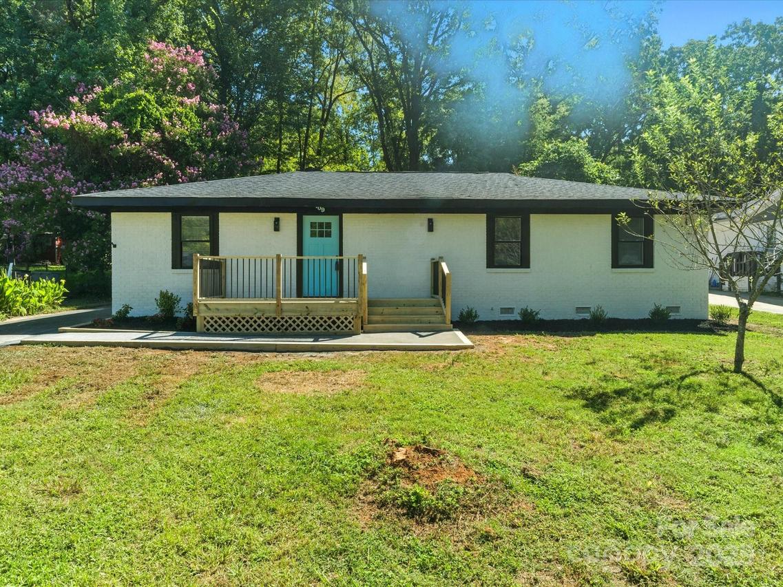 709 Claremont Rd., Charlotte, NC 28214
