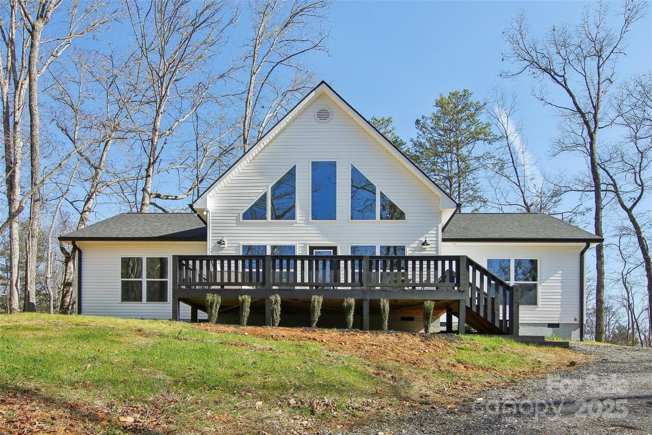 210 Oak Grove Rd., Bryson City, NC 28713