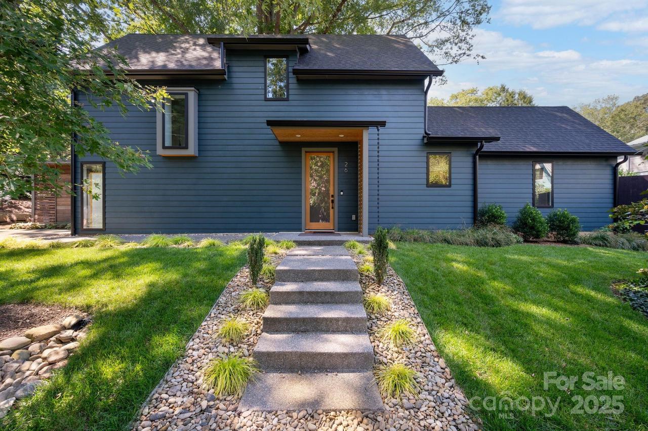 26 Winnfred St., Asheville, NC 28806