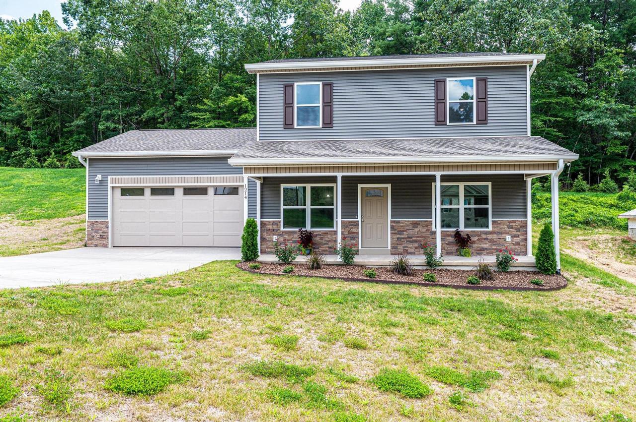 1214 Winter Pl., Lenoir, NC 28645