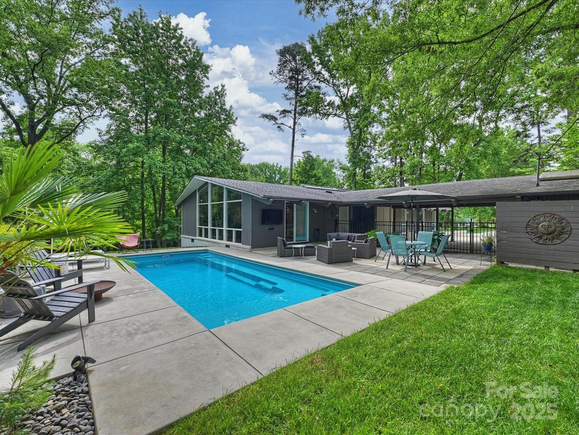 447 Merwick Cir., Charlotte, NC 28211