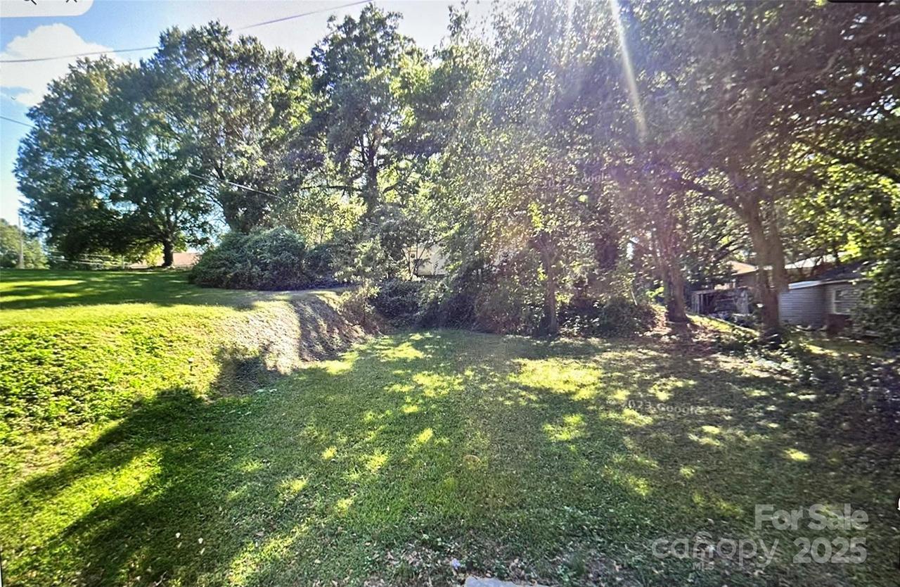 1111 W 7th Ave., Gastonia, NC 28052