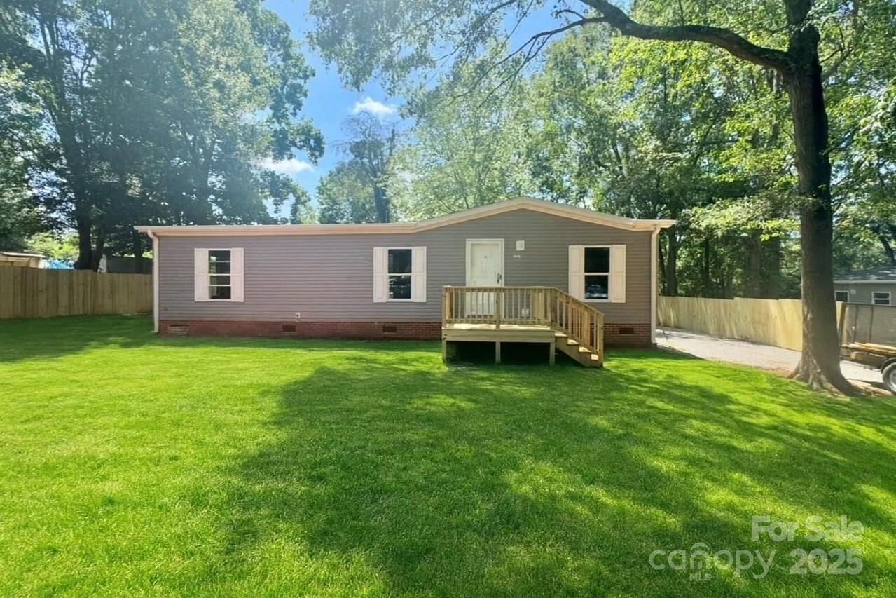 1231 Betterbrook Ln., Lincolnton, NC 28092