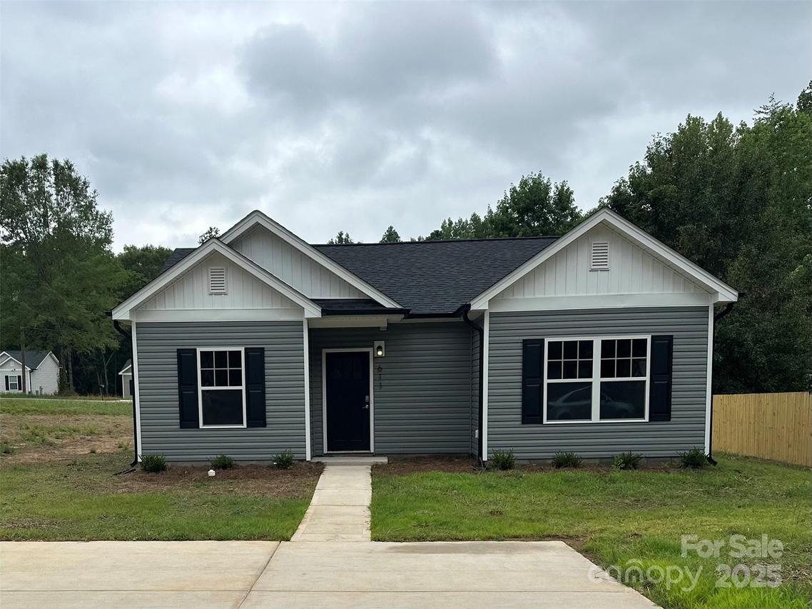 1256 Perkins St., Gastonia, NC 28054