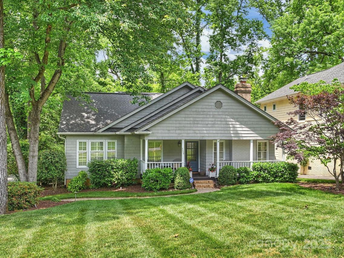 2048 Brandon Cir., Charlotte, NC 28211