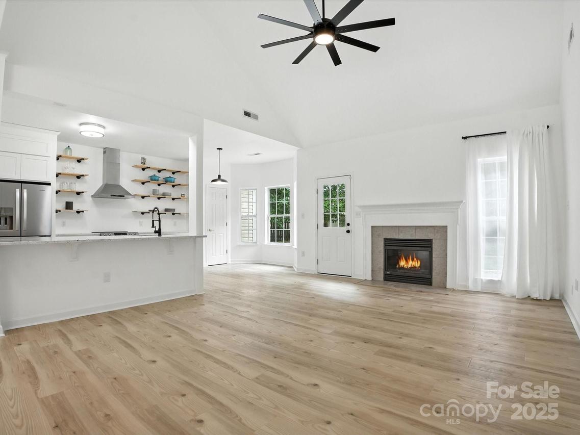 128 Steamboat Dr., Mount Holly, NC 28120