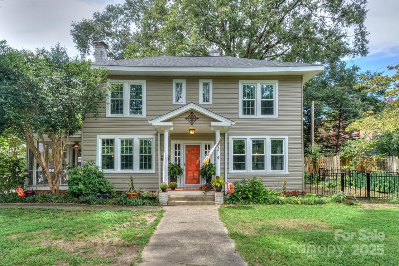 613 S York St., Gastonia, NC 28052