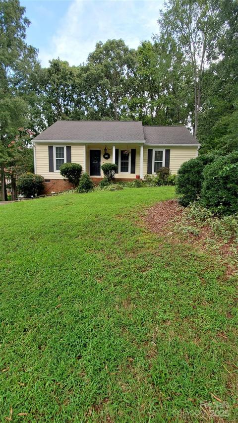 10400 Nine Iron Ct., Charlotte, NC 28277
