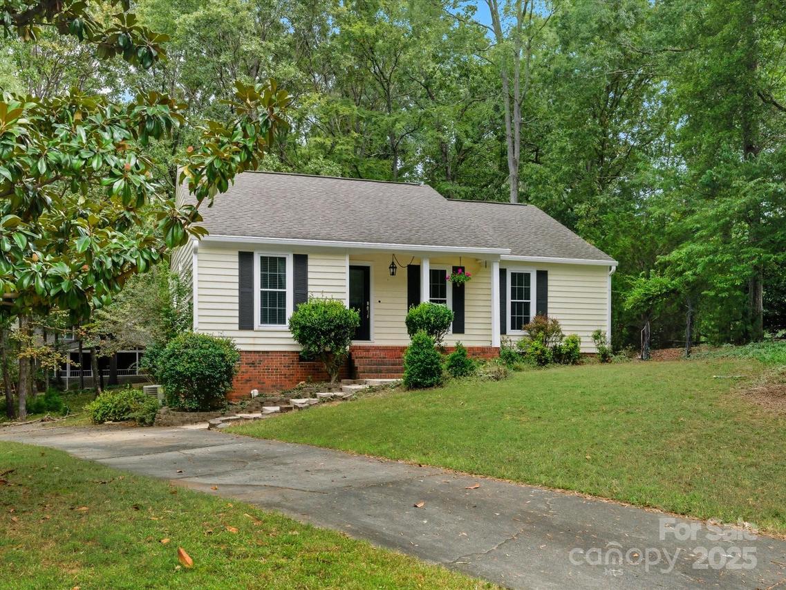 10400 Nine Iron Ct., Charlotte, NC 28277