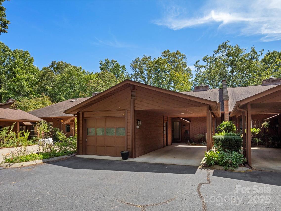 507 Woodfield Dr., Asheville, NC 28803