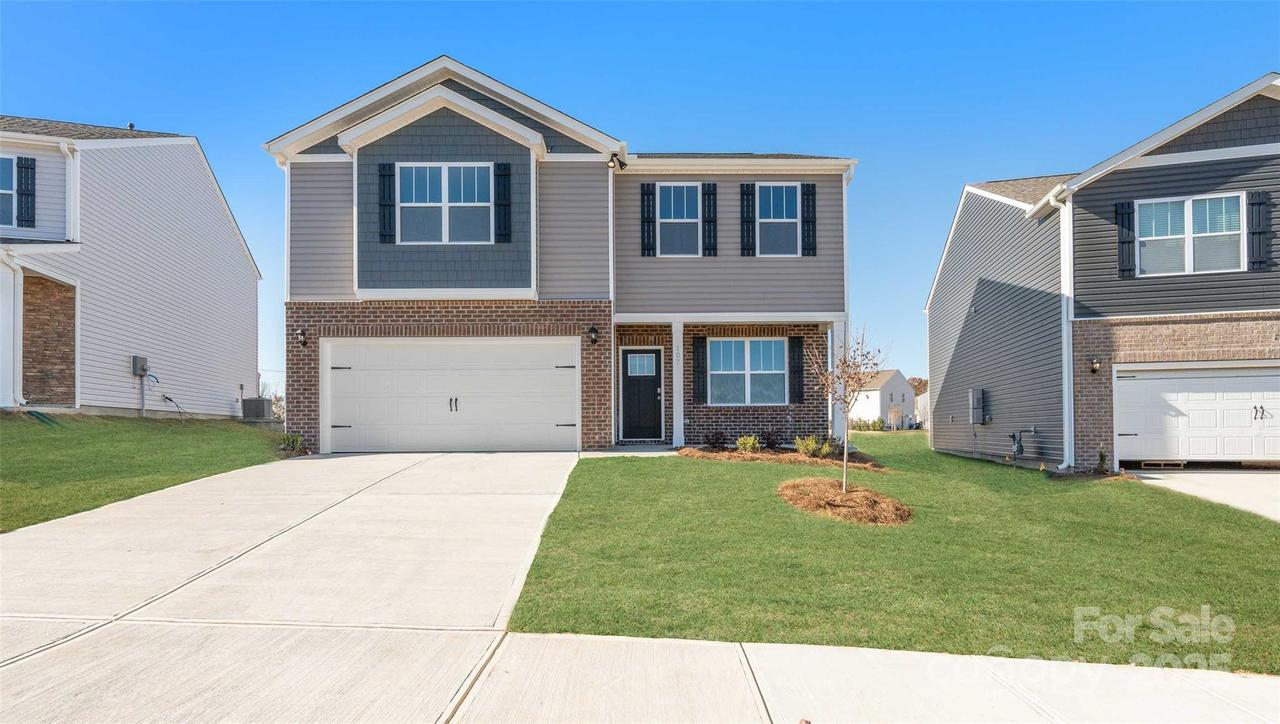 102 Queen Valley Way, Waynesville, NC 28786