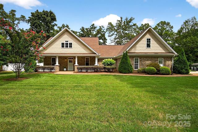 New Homes For Sale This Week That Attend Mallard Creek High School: August 15th to August 21st