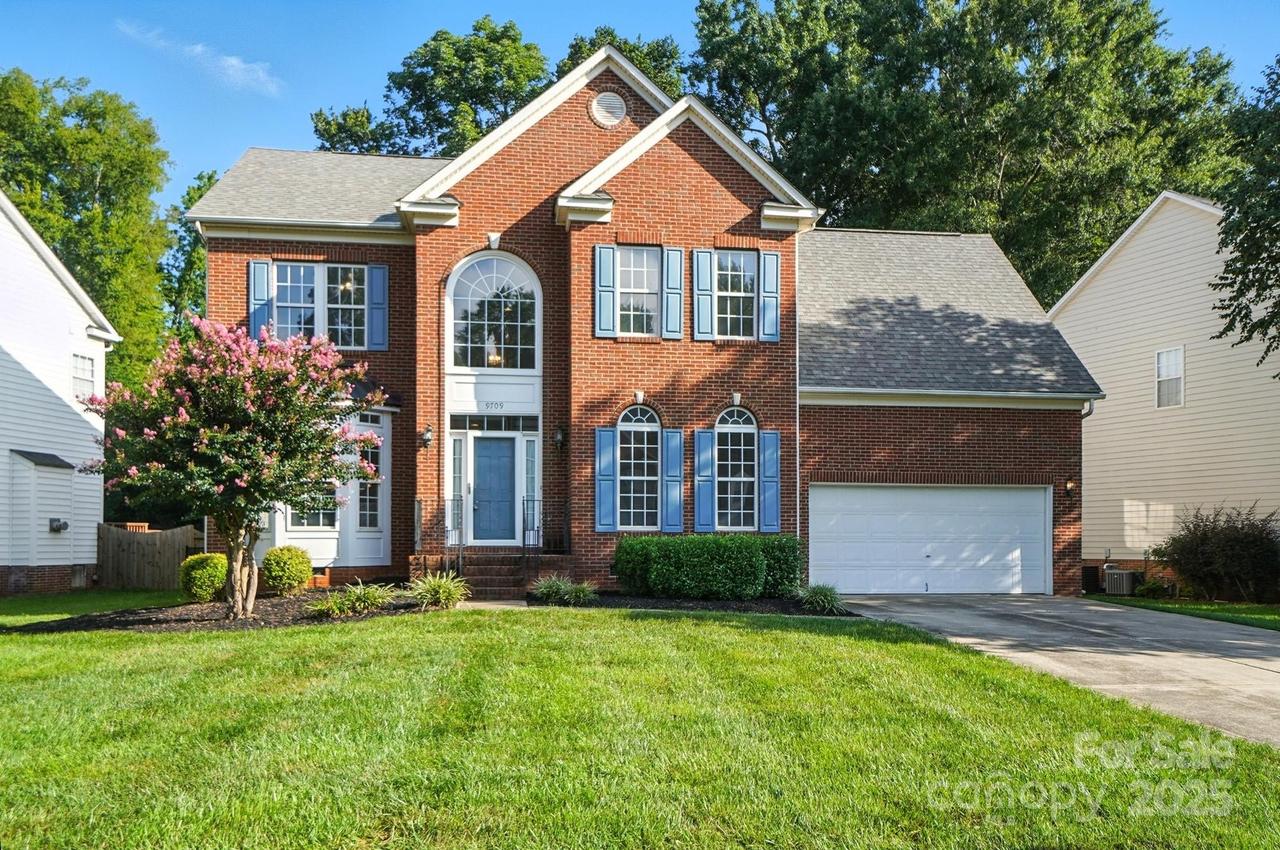 9709 Mitchell Glen Dr., Charlotte, NC 28277