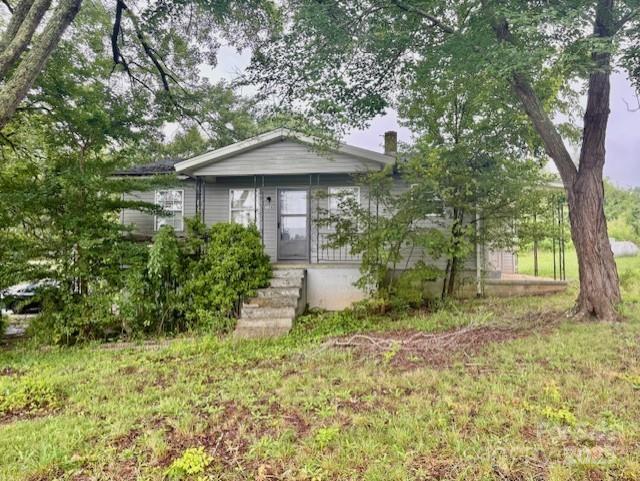 2136 Charwood St., Connelly Springs, NC 28612