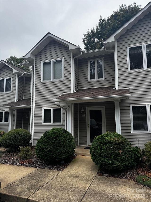 2617 White Oak Ct Extension, Claremont, NC 28610