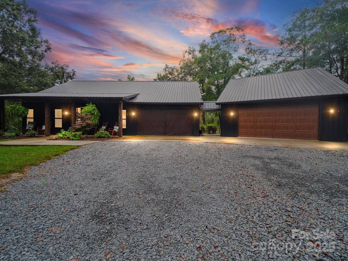 922 Sportsman Rd., Morven, NC 28119