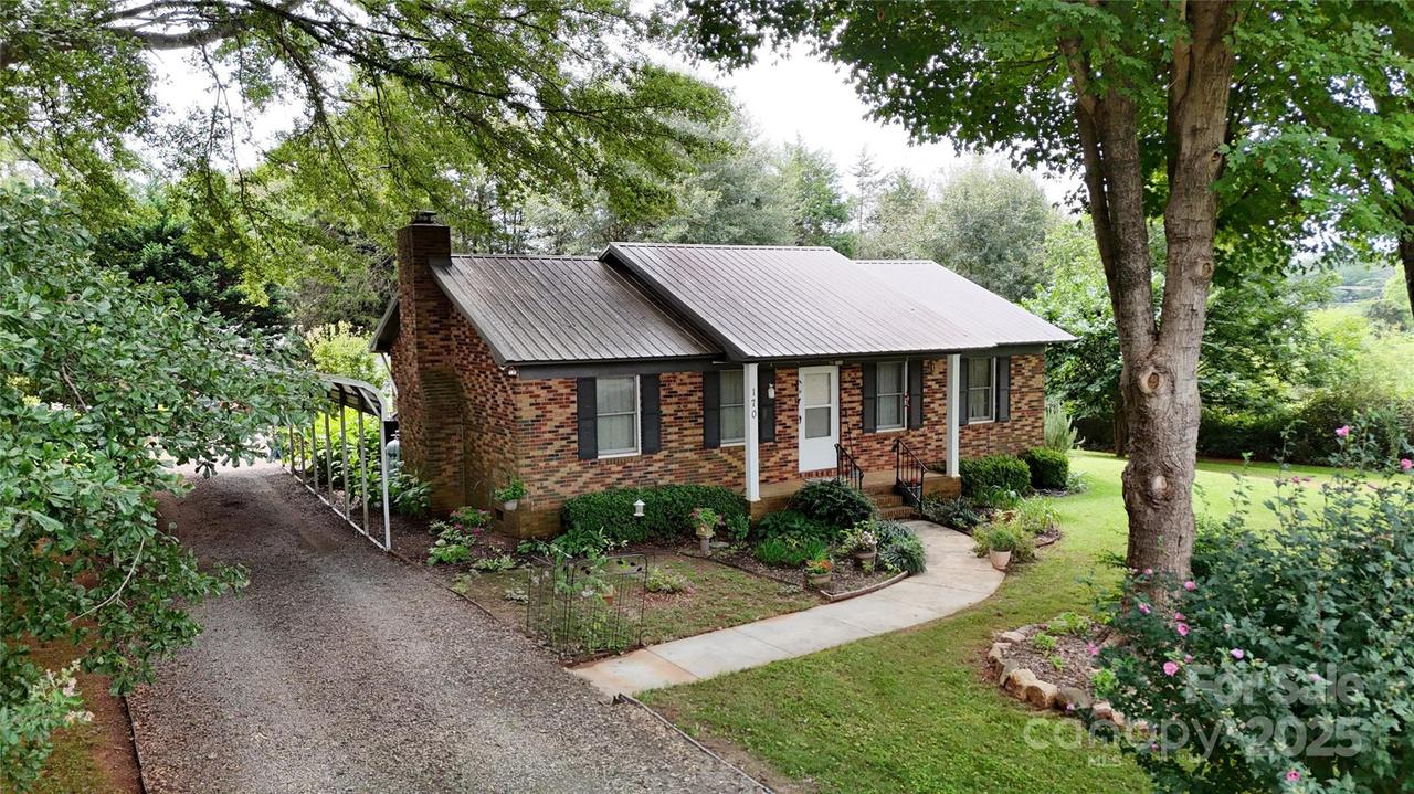 170 Whitesides Dr., Lincolnton, NC 28092