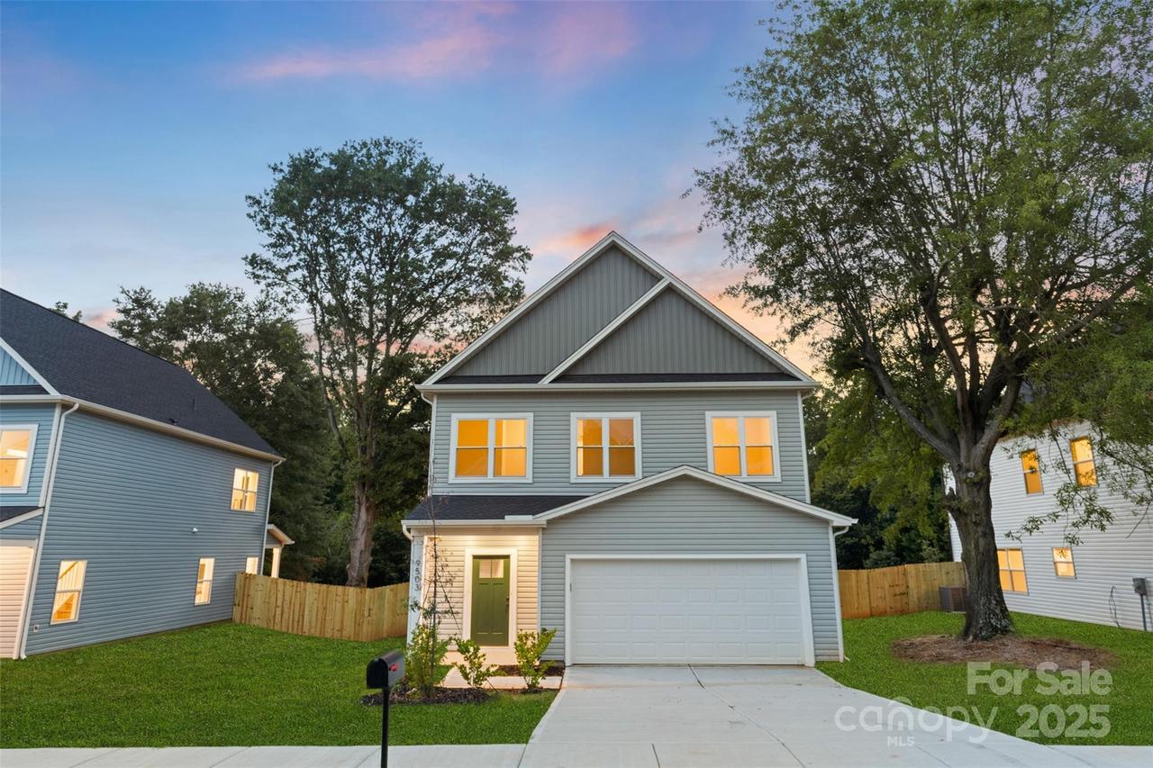 9503 Weston Woods Ln., Charlotte, NC 28216