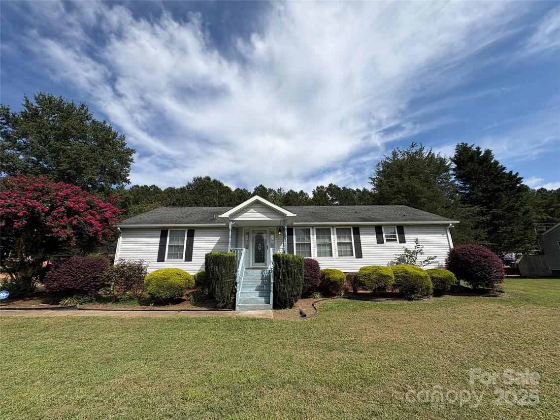 123 Castle Ct., Kings Mountain, NC 28086