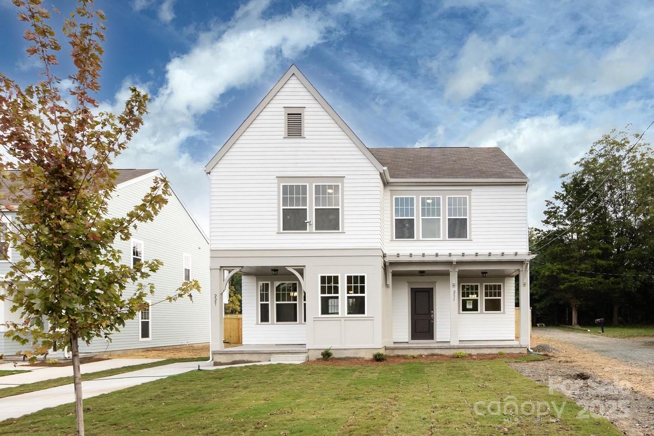231 Hoskins Avenue Dr., Charlotte, NC 28208
