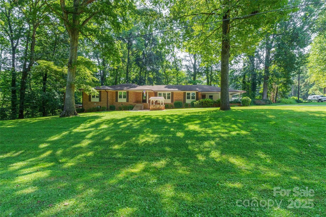 145 Heritage Ln., Salisbury, NC 28147