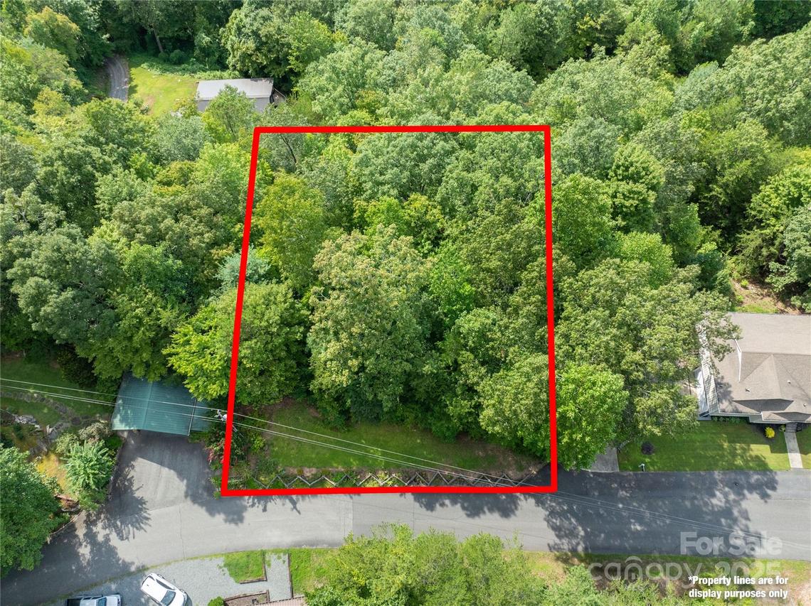999 West Ridge Dr., Bryson City, NC 28713