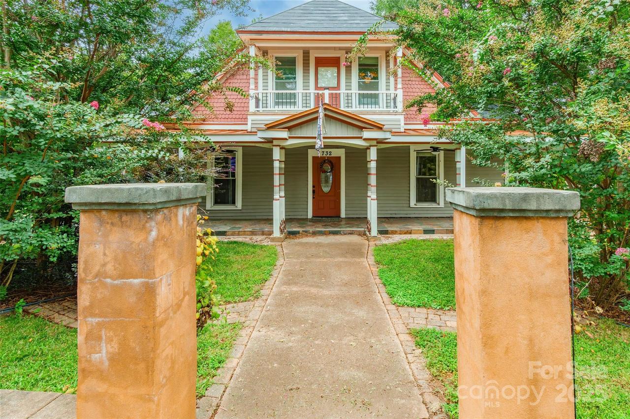 732 W Front St., Statesville, NC 28677