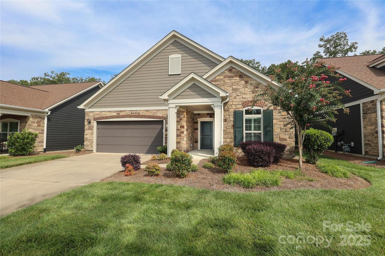 1188 Avalon Pl., Matthews, NC 28104