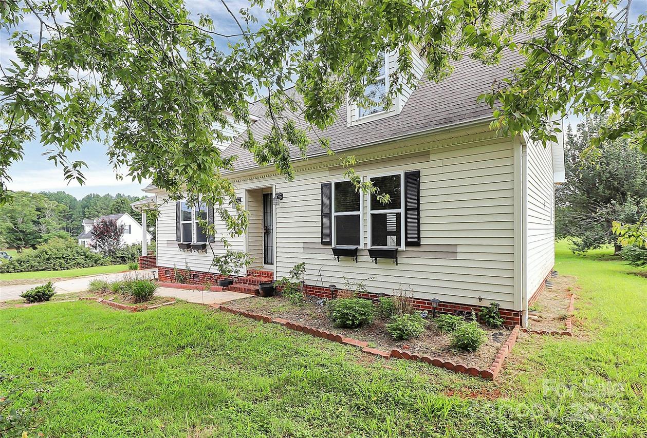 2614 Reepsville Rd., Lincolnton, NC 28092