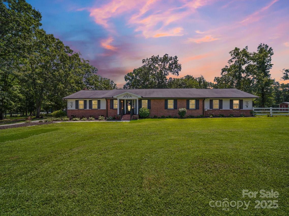 7316 Cunningham Ln., Indian Trail, NC 28079