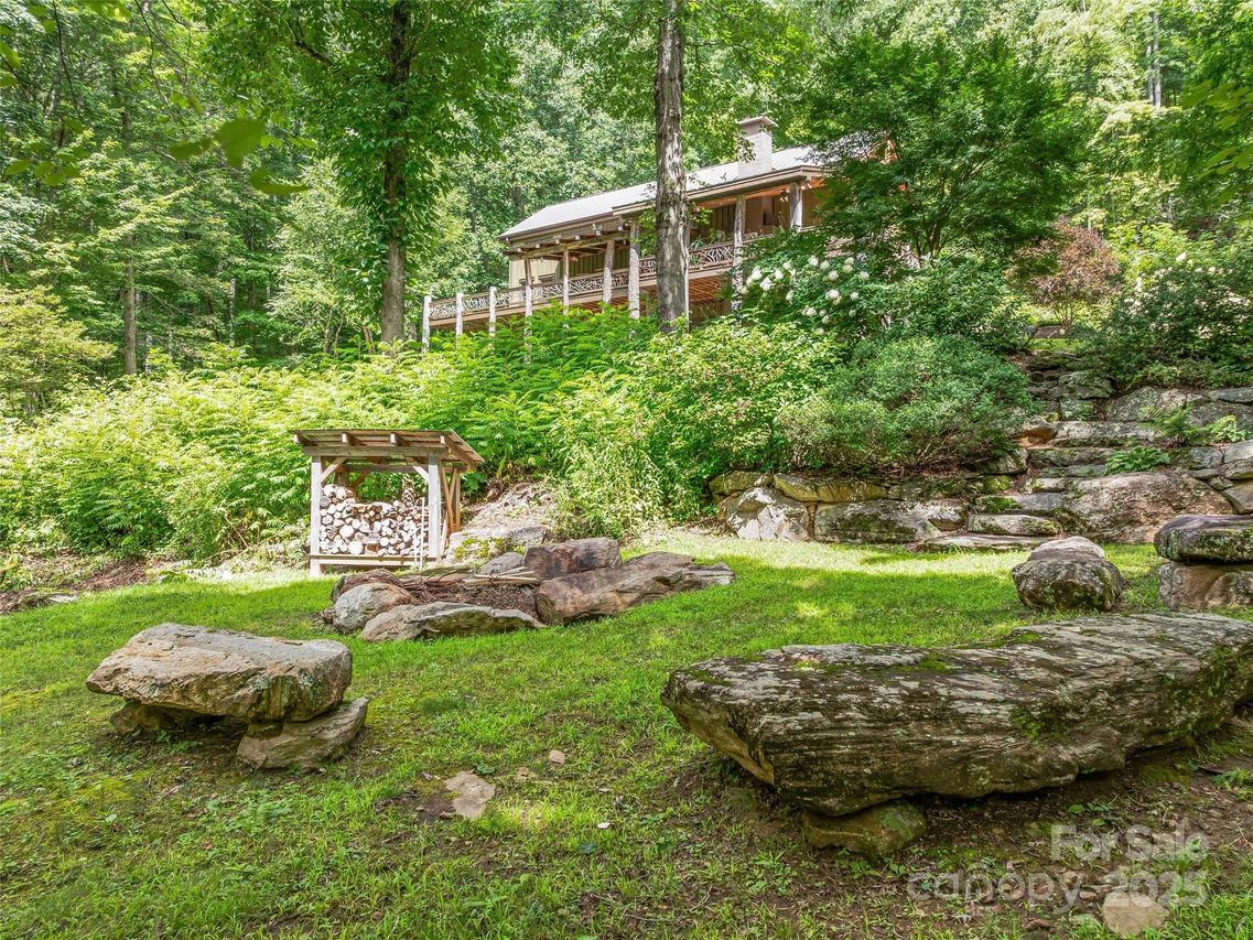 415 Shady Grove Rd., Tuckasegee, NC 28783