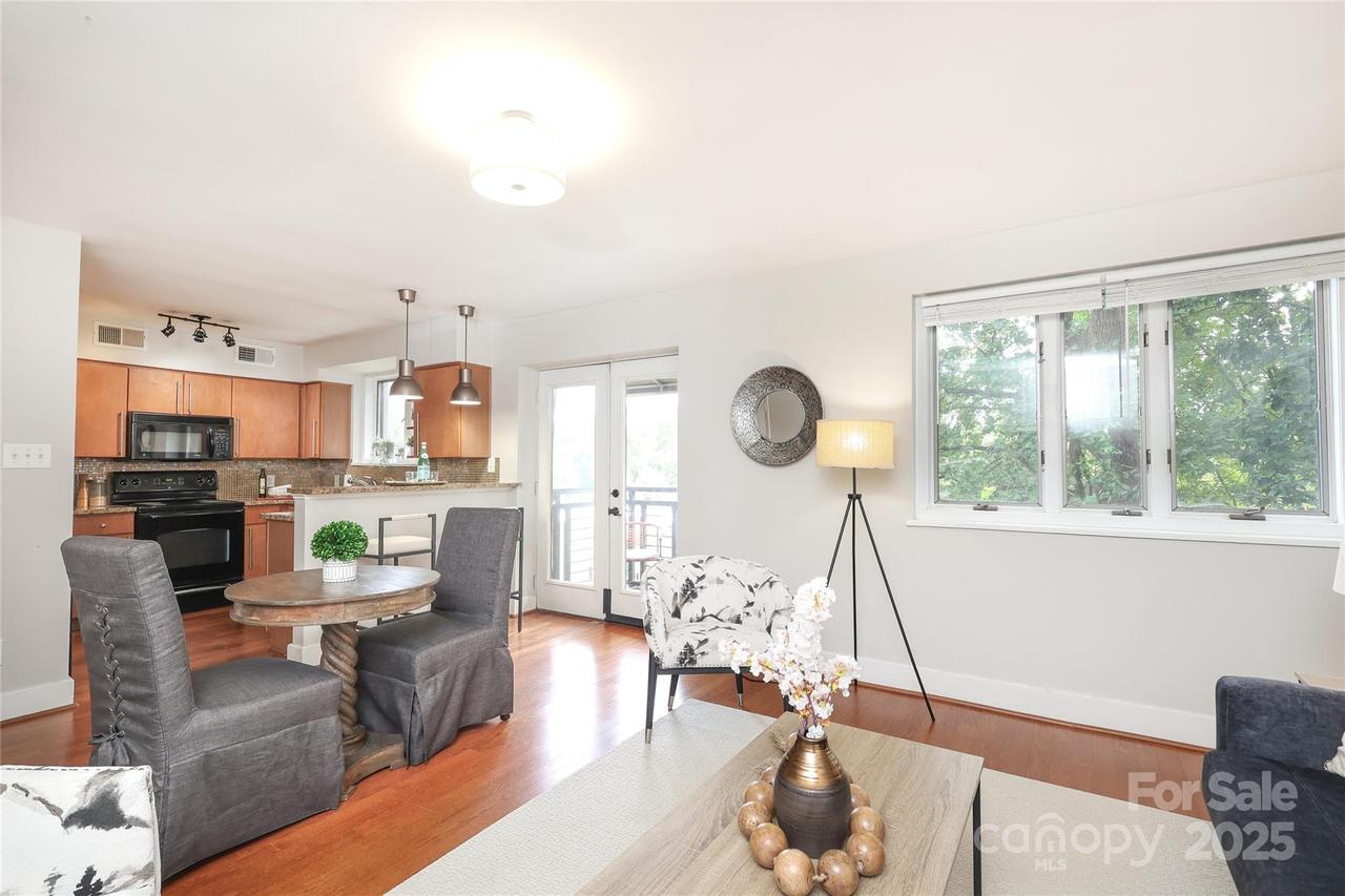 2427 Vail Ave. #B20, Charlotte, NC 28207