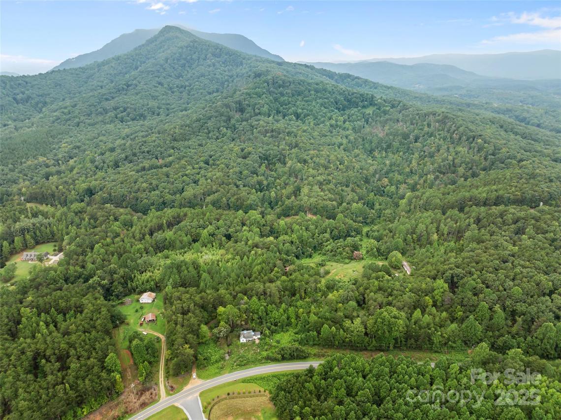 823 Silver Creek Rd., Mill Spring, NC 28756