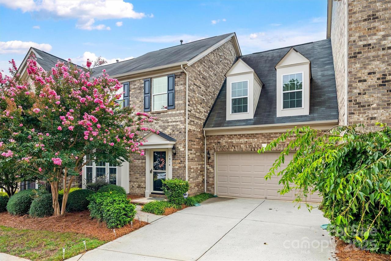 1914 Colony Line Ct., Charlotte, NC 28210