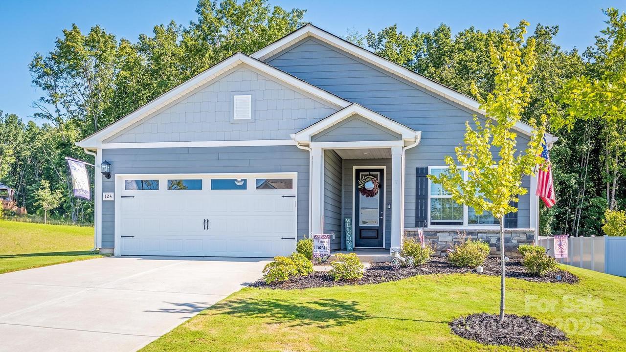 124 N Sina St., Troutman, NC 28166