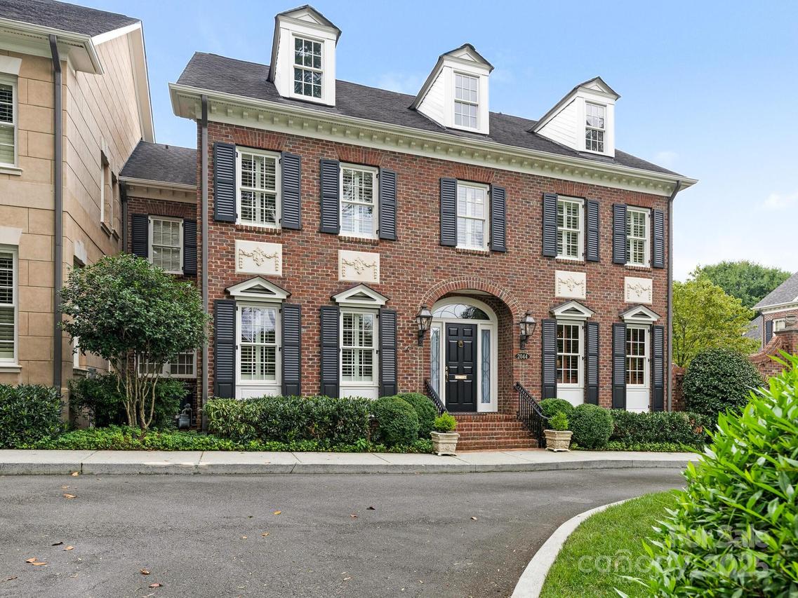 2044 Queens Rd., Charlotte, NC 28207